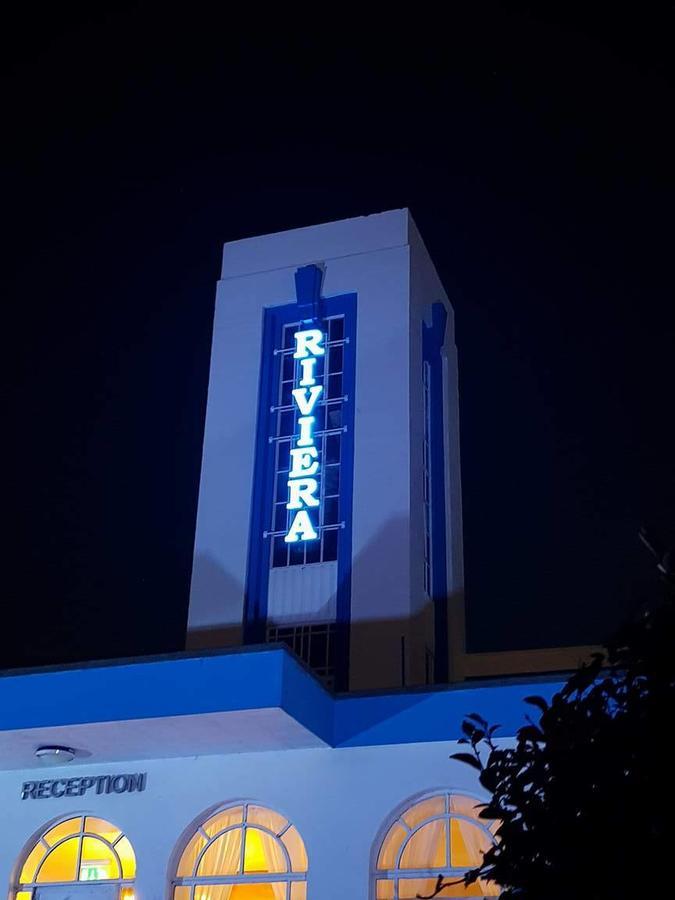 וויימות' Riviera Hotel מראה חיצוני תמונה