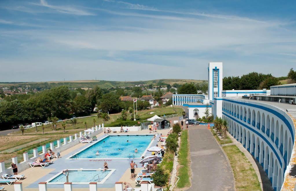 וויימות' Riviera Hotel מראה חיצוני תמונה